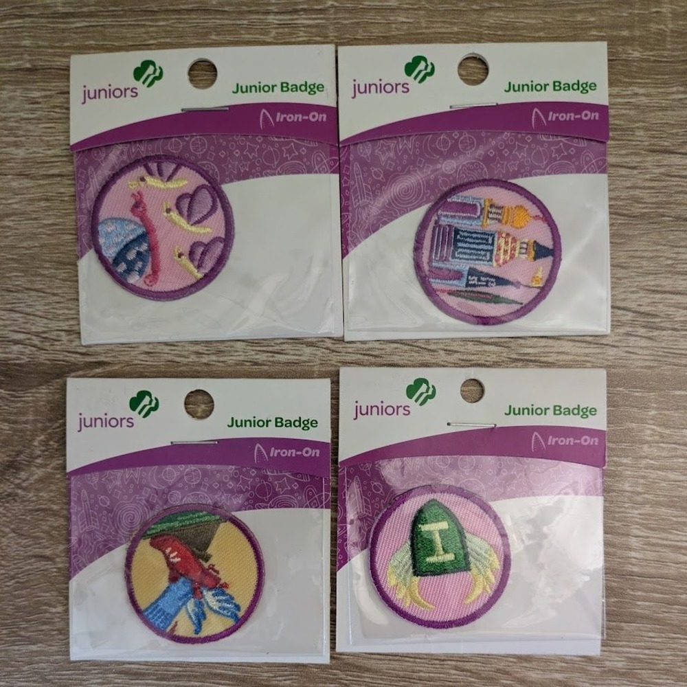 NEW Girl‎ Scouts Juniors Badges 4 Iron On Social Butterfly Playing In The Past